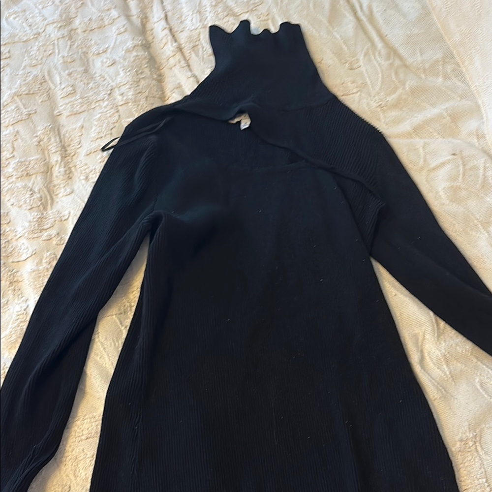 Neck cutout turtleneck sweater, never worn